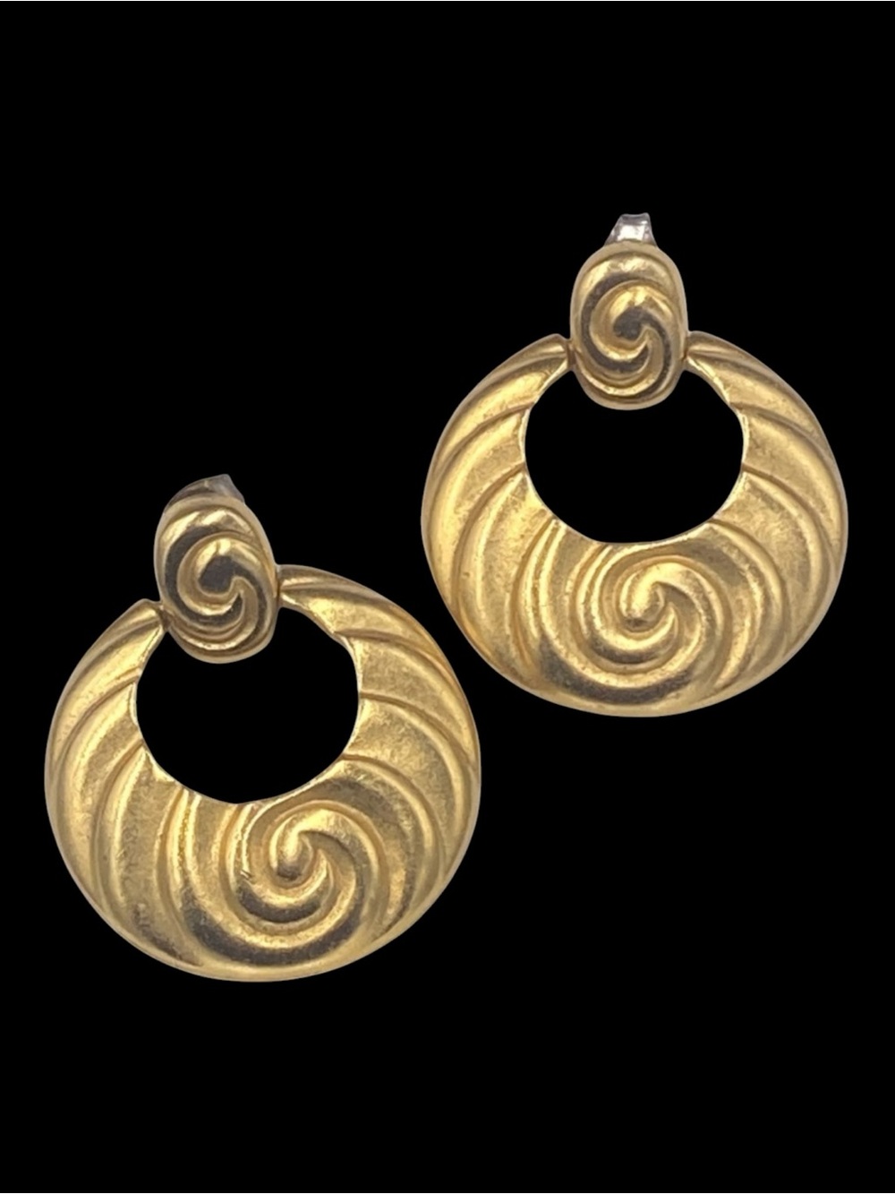 Vintage 1980’s Pierced Door Knocker Earrings